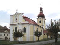 Kostel sv. Petra a Pavla v Horn Bobrov