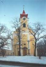Kostel sv. Petra a Pavla v Miroslavi
